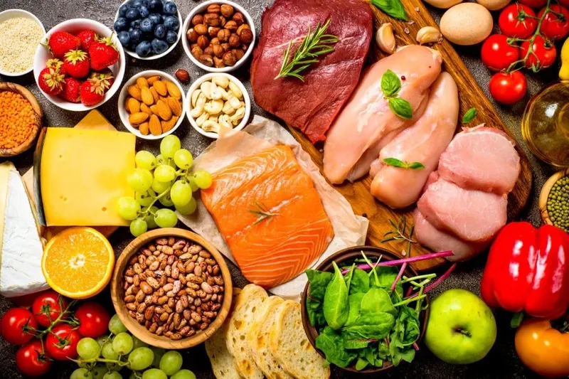 Người bệnh tim mạch cần lưu ý gì trong chế độ ăn và sinh hoạt hằng ngày?
